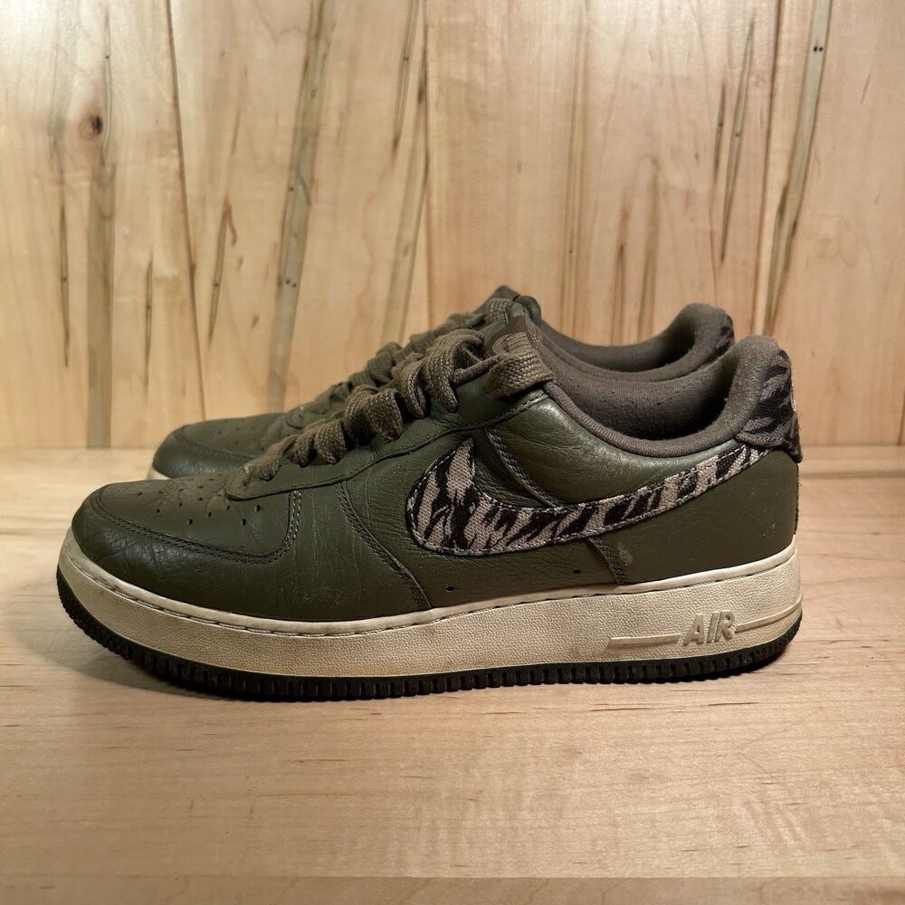 Nike Mens Air Force 1 Olive Green Shoes Sneakers Size 9 AF1 AQ4131-200